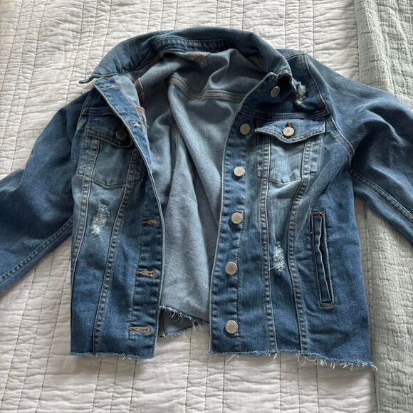 THE IMPECCABLE BIG Small Medium Wash Layering Women's Blue Denim Jacket NWT - Picture 1 of 2